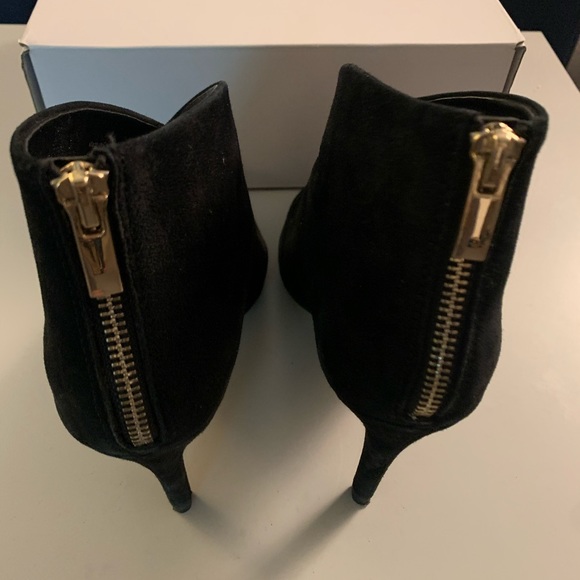 Beautiful elegant ankle booties black sz 7.5 - Picture 4 of 4